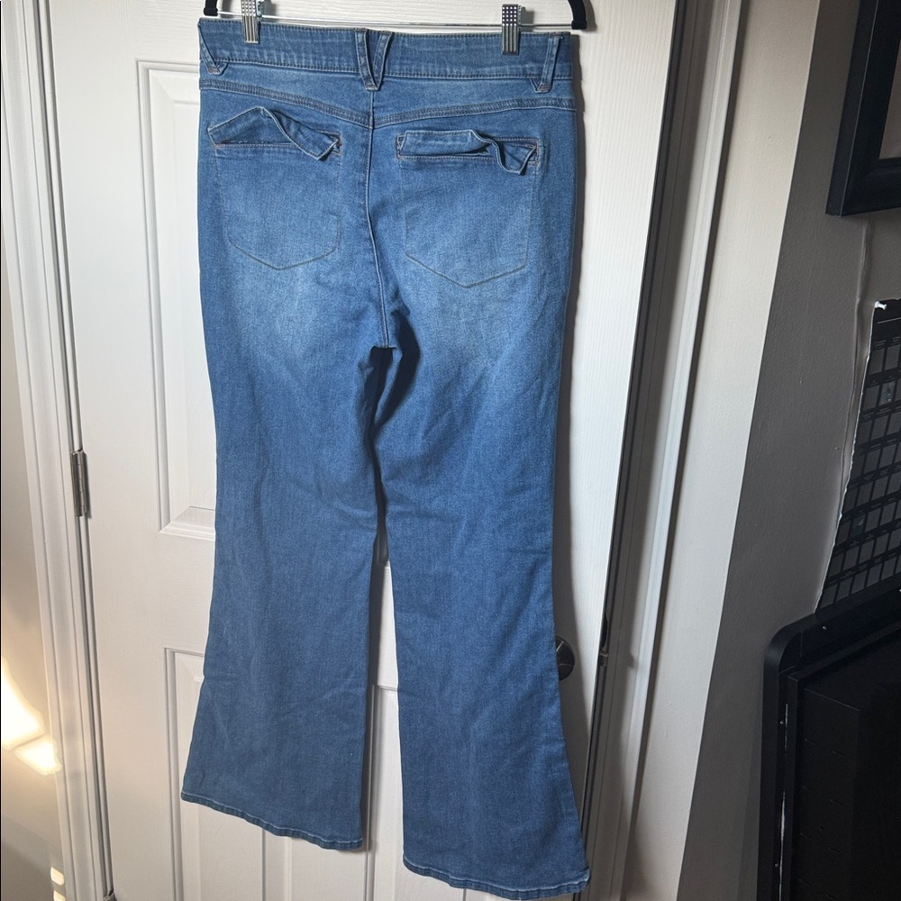 Democracy Ab-Solution Double Seam Wise Leg  Flare Jeans - Picture 3 of 6
